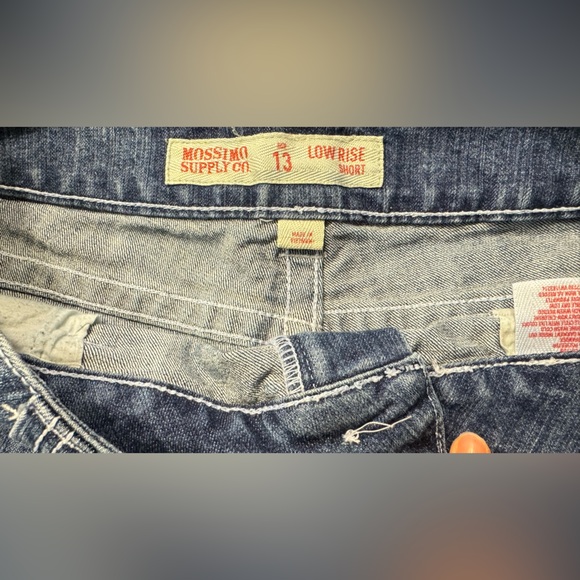 Mossimo jean shorts size 13 - Picture 5 of 5
